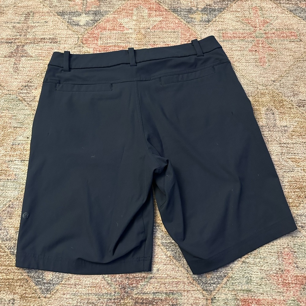 Lululemon athletica Men's Navy shorts